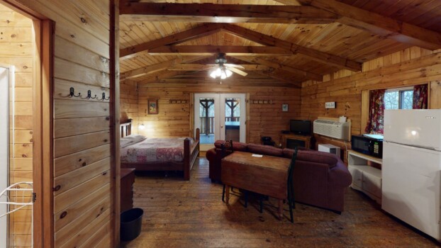 Wren's Nest Cabin - Lazy Lane Cabin Rentals - Hocking Hills Secluded ...